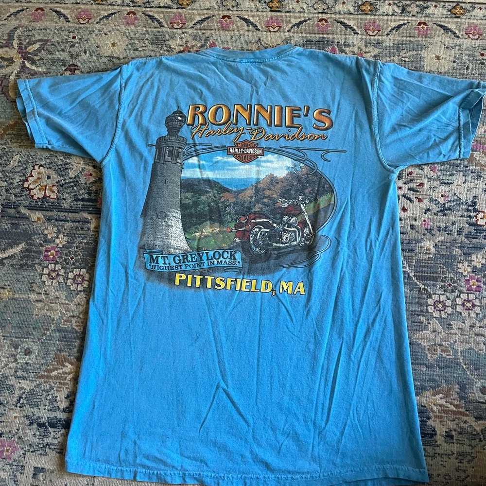 Harley-Davidson Pittsfield, Massachusetts Sky Blue Graphic Tee - Picture 3 of 3